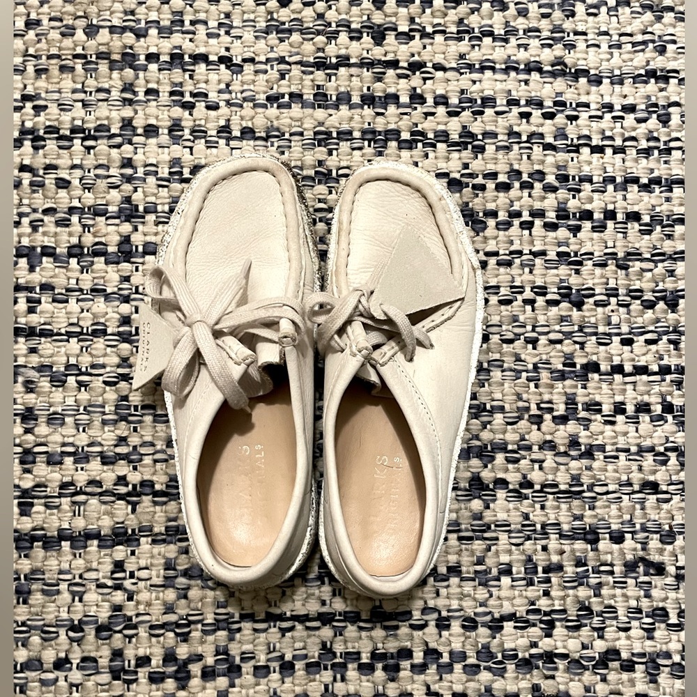 SOLD 🤍White Wallaby Cup shoes 🤍